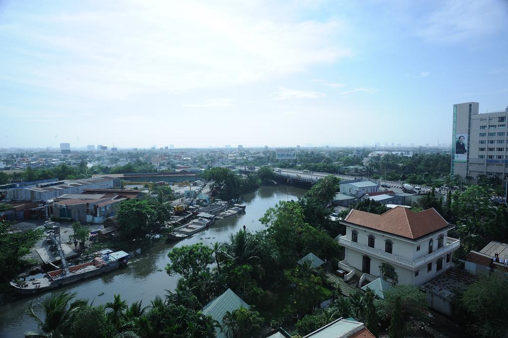 Hoang Yen Hotel Thuan An Exterior foto