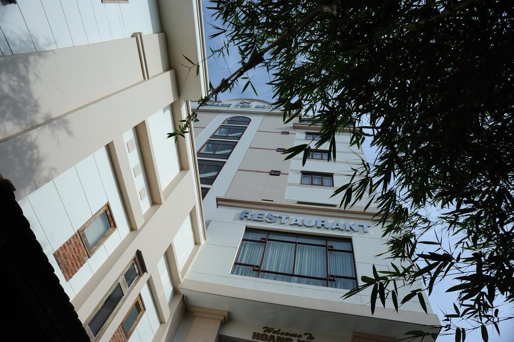 Hoang Yen Hotel Thuan An Exterior foto